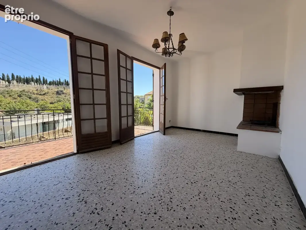Vend Maison T4 avec garage à rénover - photo 2