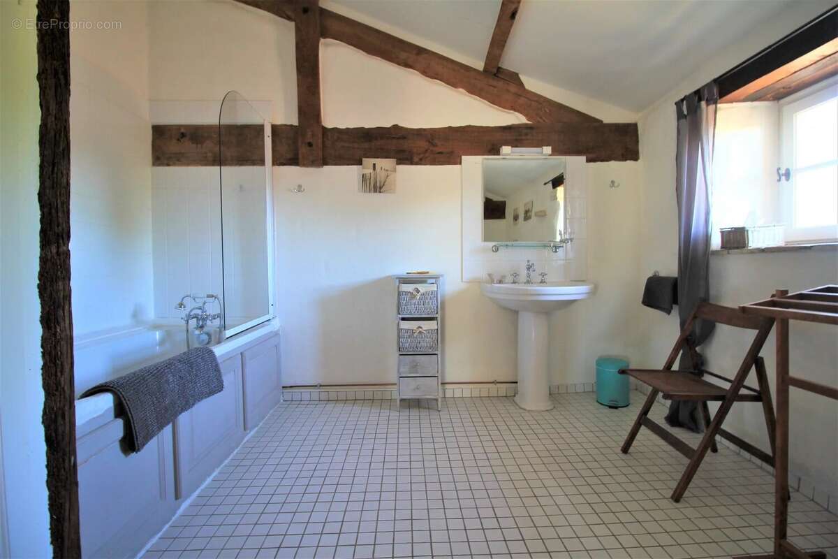 Magnifique manoir en position dominante avec piscine - photo 10