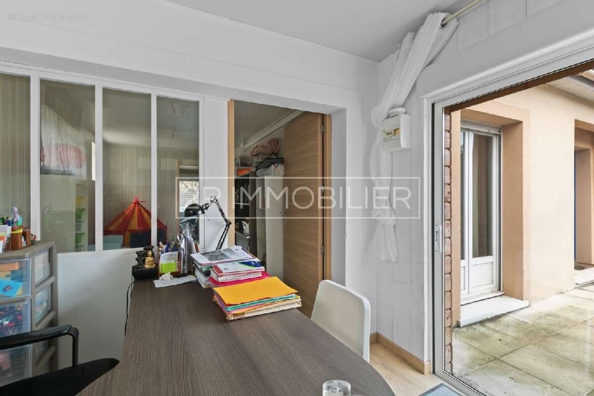 Maison à BUSSY-SAINT-GEORGES