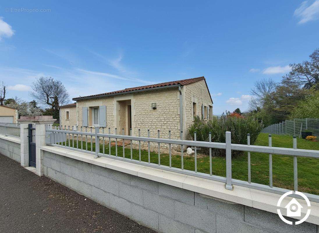 Maison plain-pied - 3 chambres - jardin clos & double garage - v - photo 22