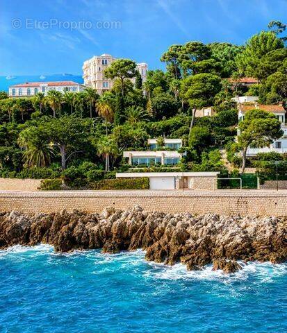 Maison à ROQUEBRUNE-CAP-MARTIN
