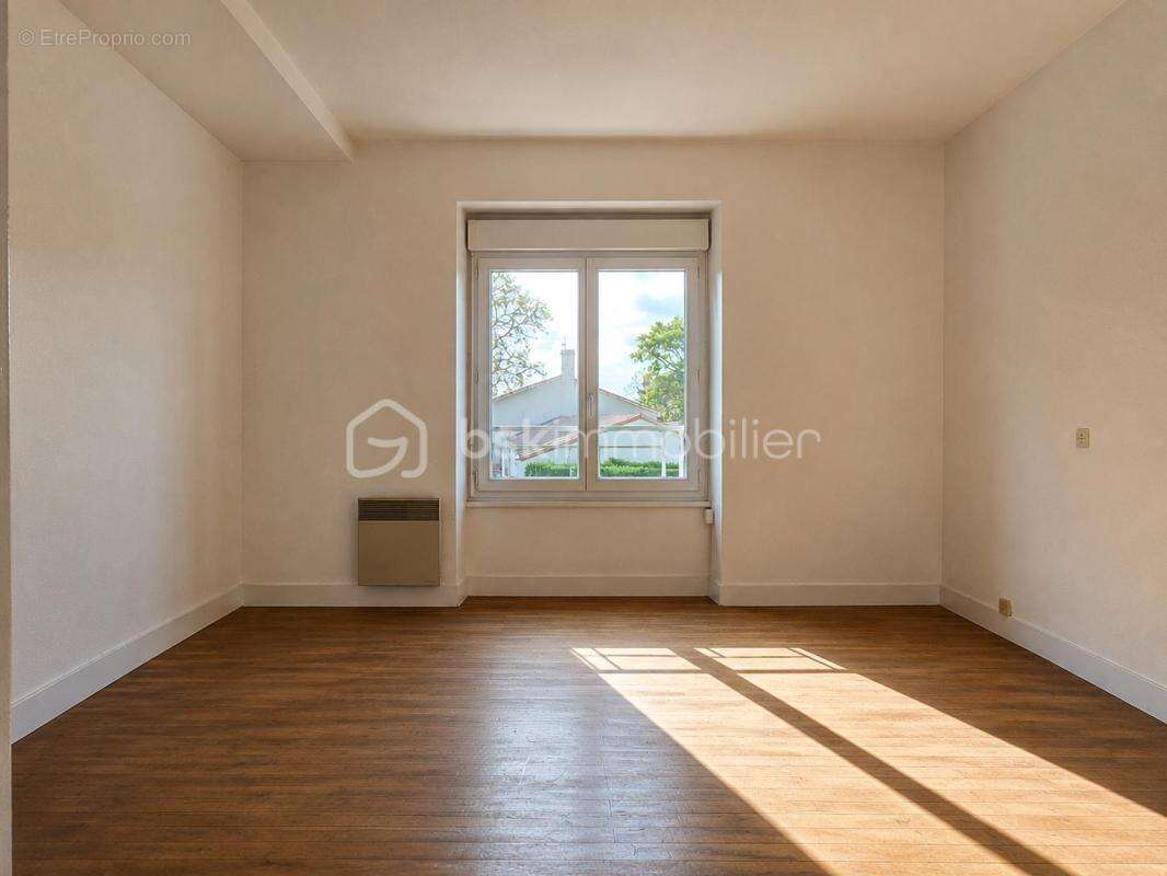 Double maison – dépendances – terrain constructible à 15 min des herbiers - photo 16