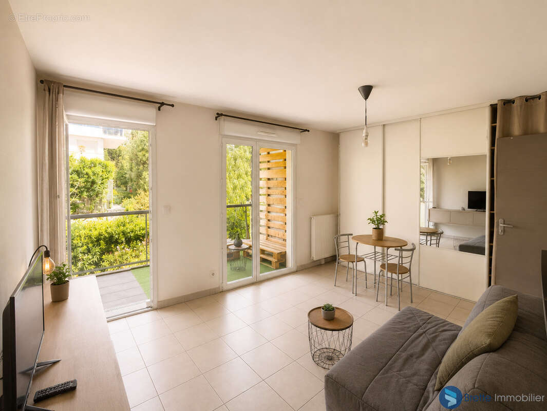 Appartement à LA VALETTE-DU-VAR