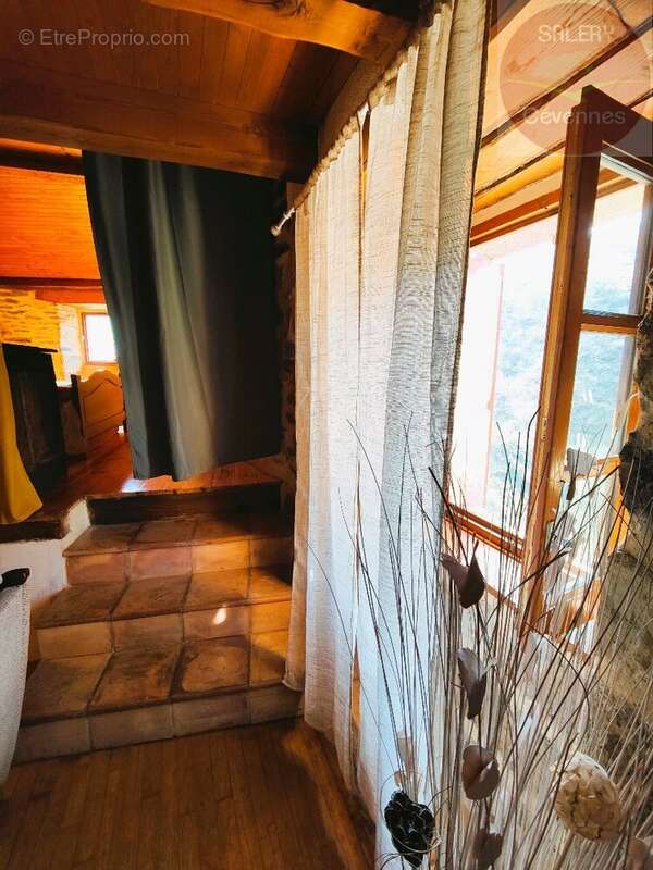 Maison à LES BONDONS