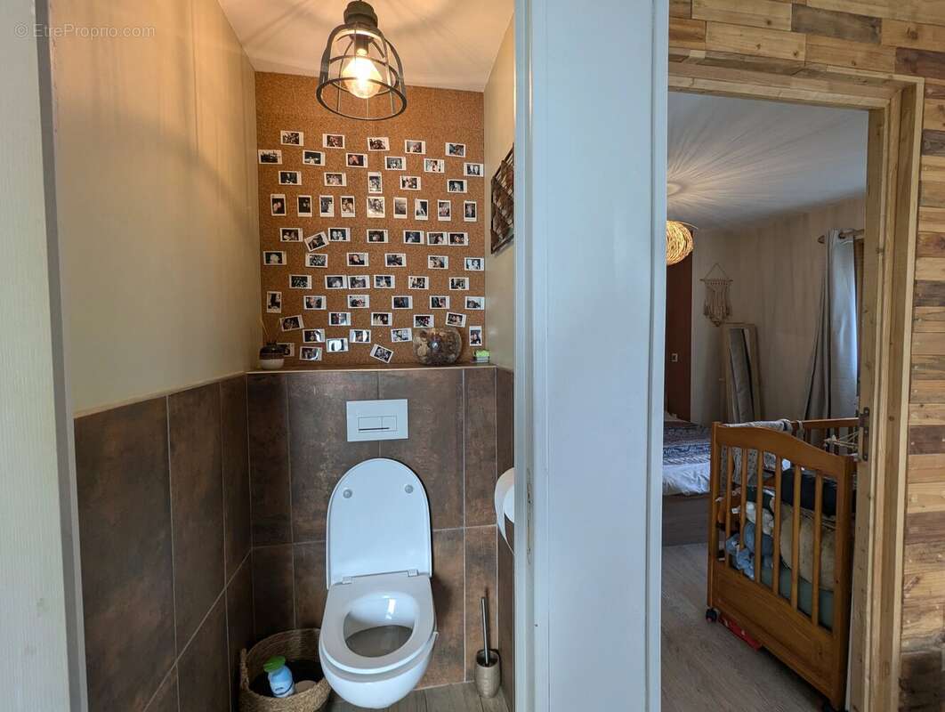 Appartement à MORILLON