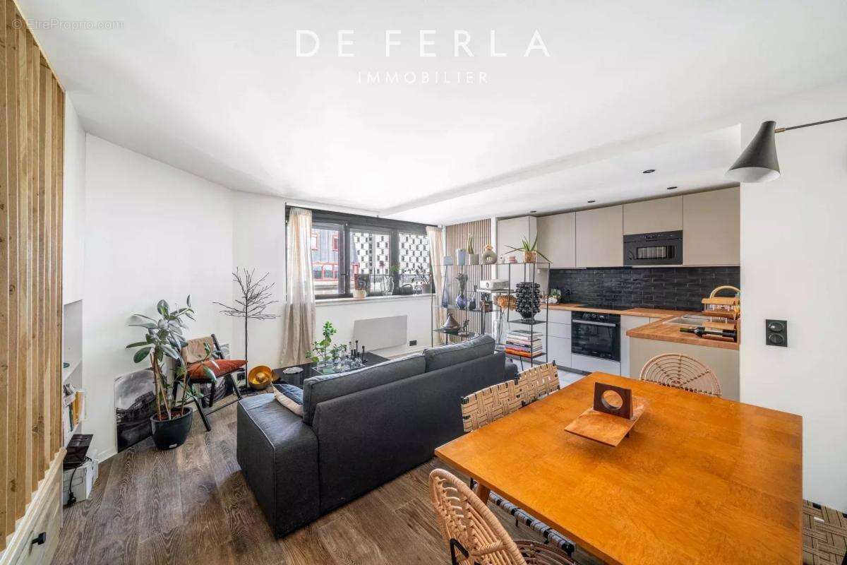 Appartement à PARIS-14E