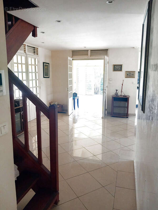 Maison à BAIE-MAHAULT