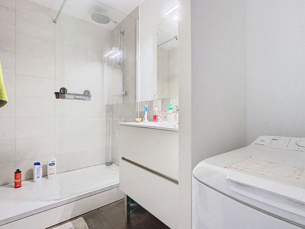 Appartement à FONTAINE