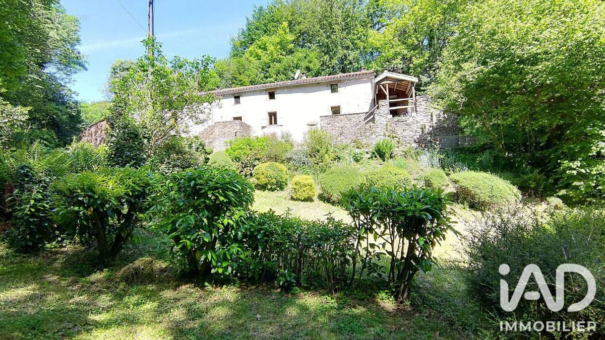 Photo 1 - Maison à ROUAIROUX