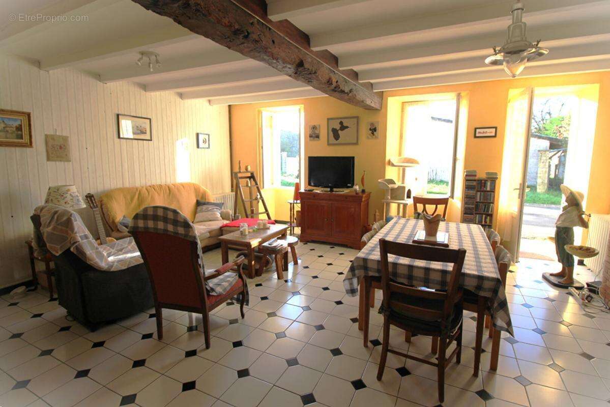 Maison à PONS
