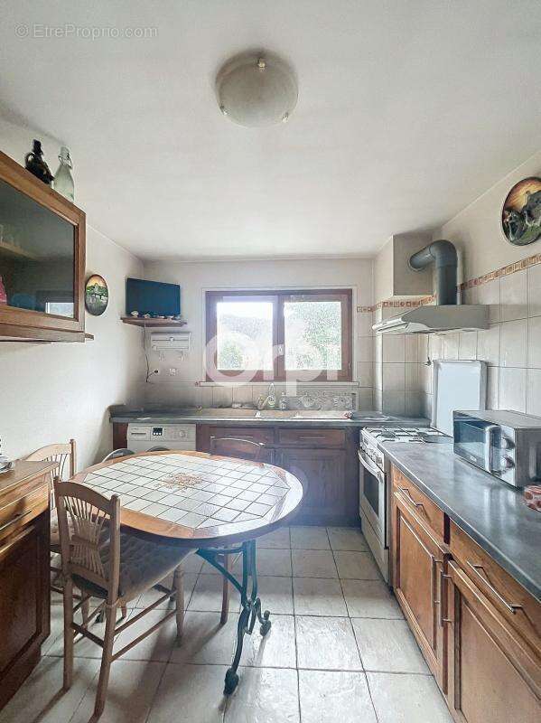 Maison à TERRASSON-LAVILLEDIEU