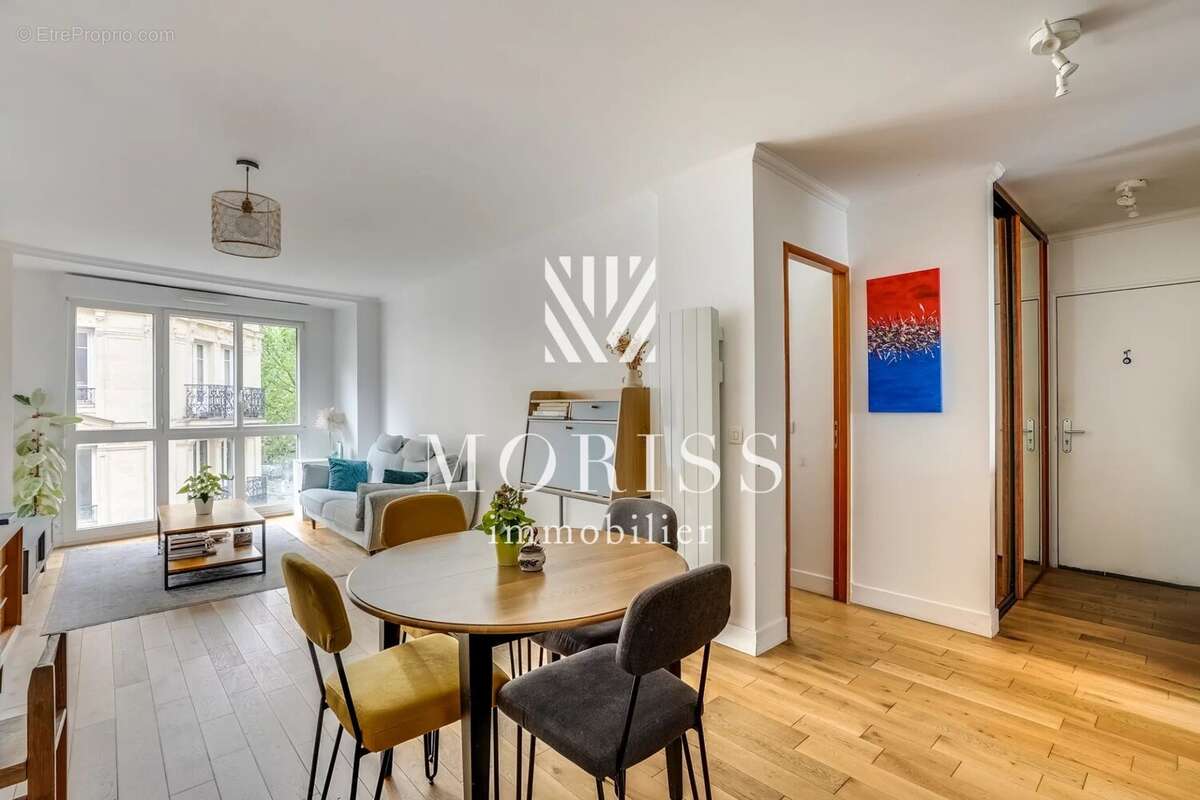 Appartement à PARIS-18E