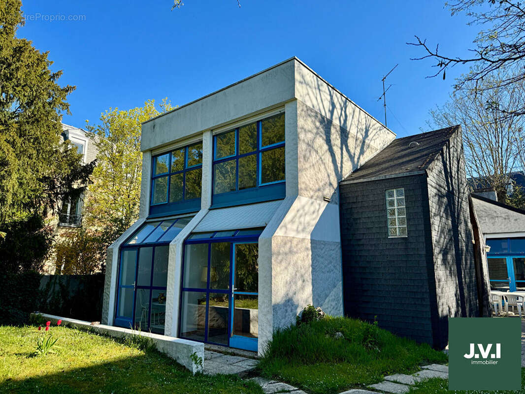 Maison à ENGHIEN-LES-BAINS