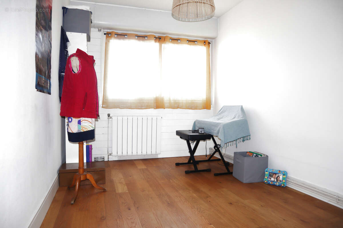 Pessac - T4 en duplex - Proche Centre et Domaine Universitaire et Facs - photo 8