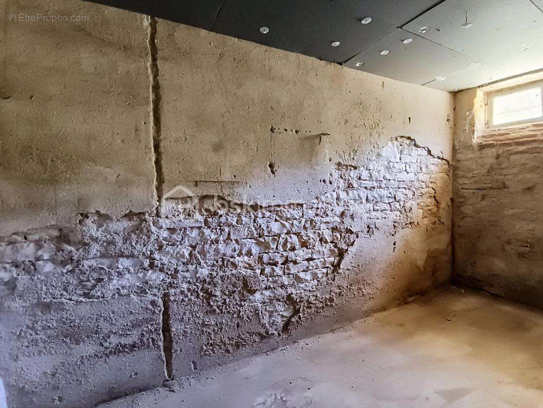 Maison a renover en deux parties avec terrain - photo 23
