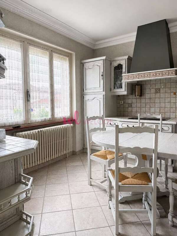 Maison à MILLERY