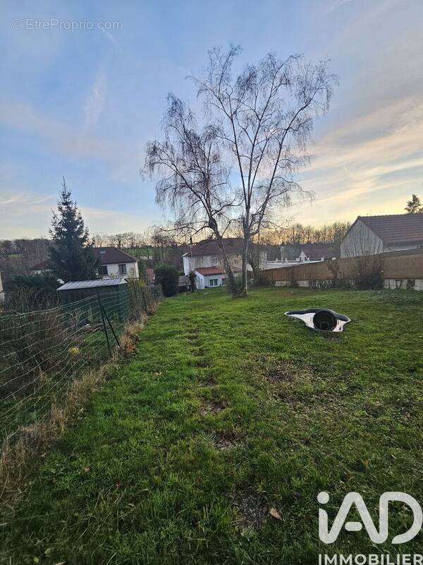 Photo 1 - Maison à MONTREUIL-AUX-LIONS