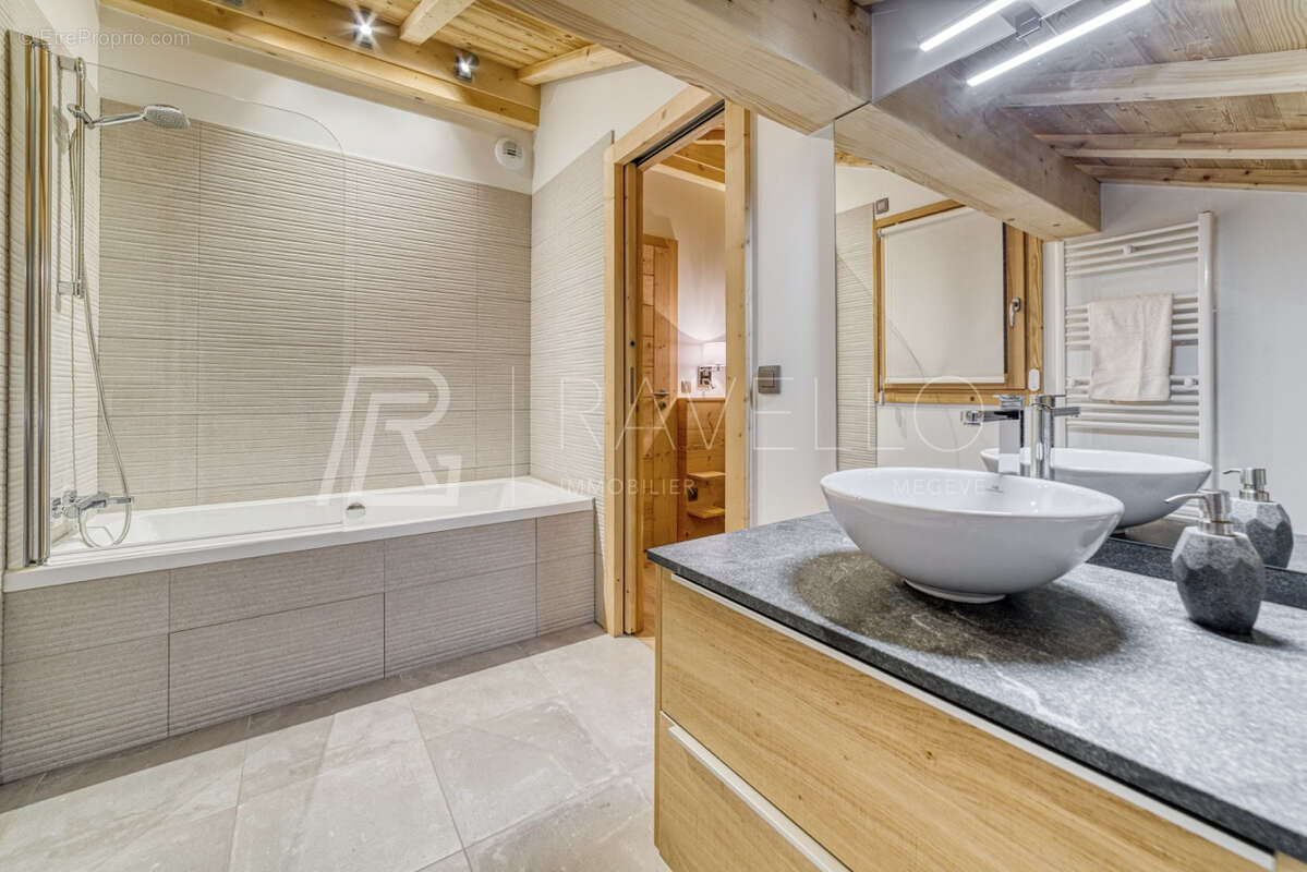 Maison à PRAZ-SUR-ARLY