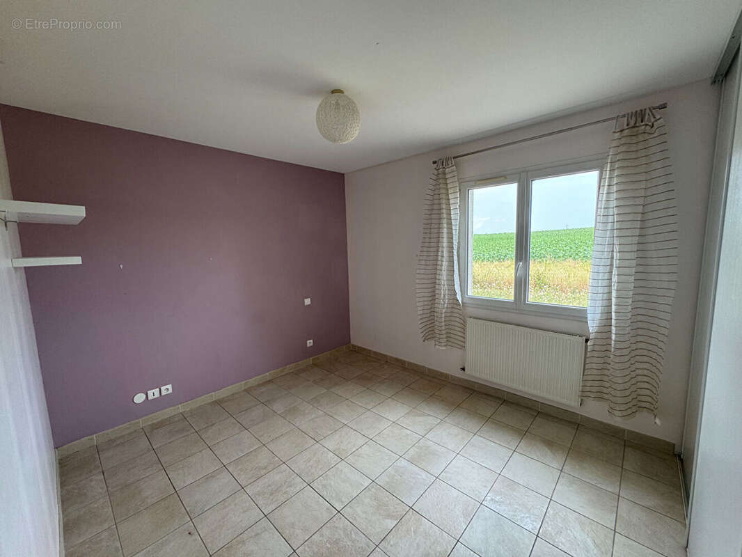 Villa T5 de 123 m²  avec Jardin et Piscine - photo 6