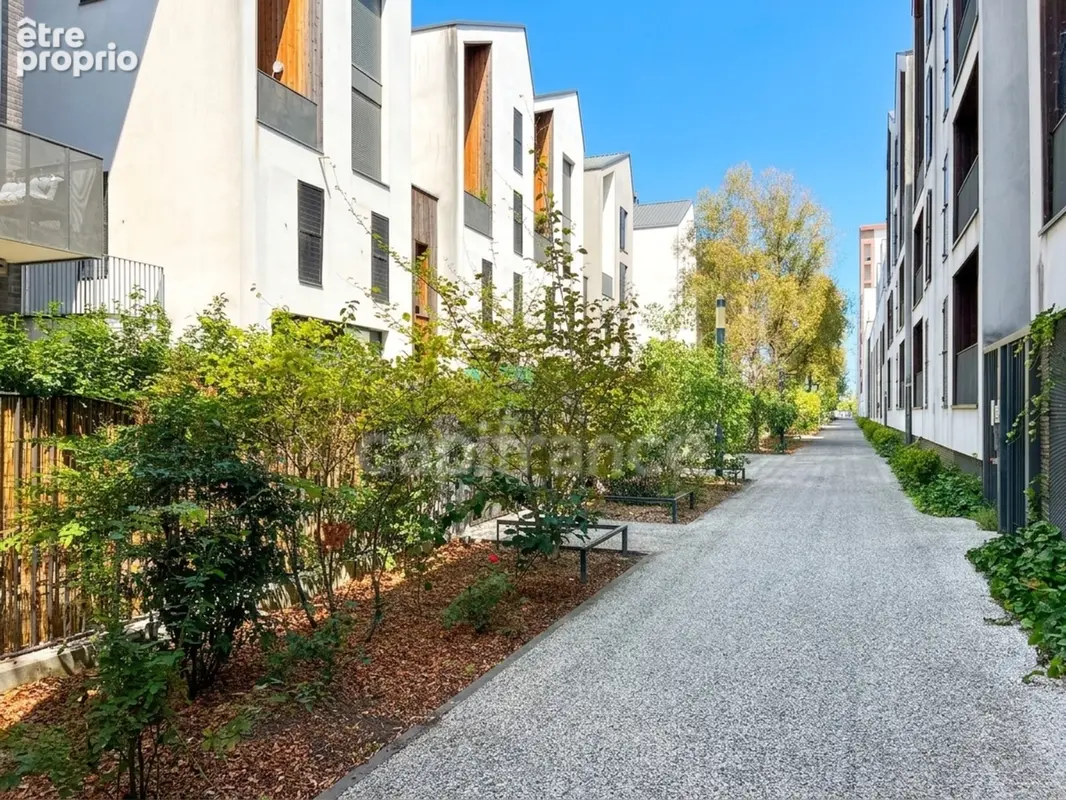 Appartement T3 en duplex avec terrasse au cœur des Bassins à flot - Bordeaux (33) - photo 3