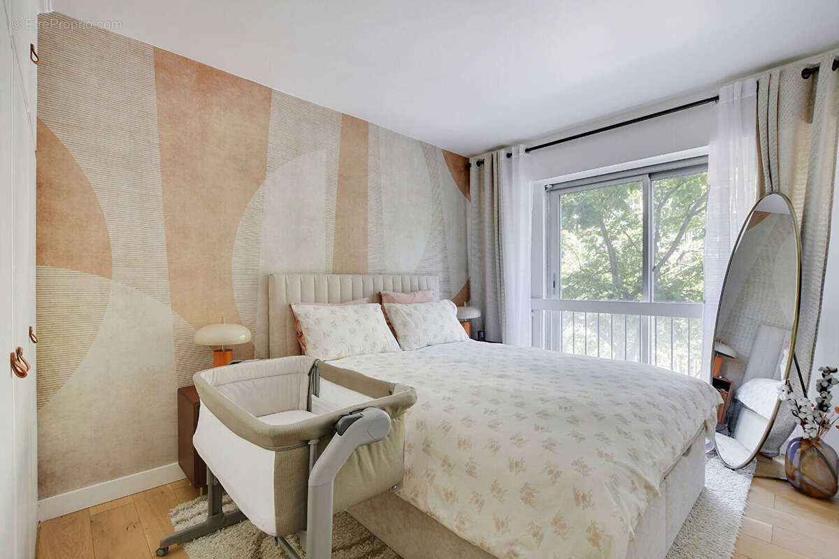 Appartement à PARIS-11E