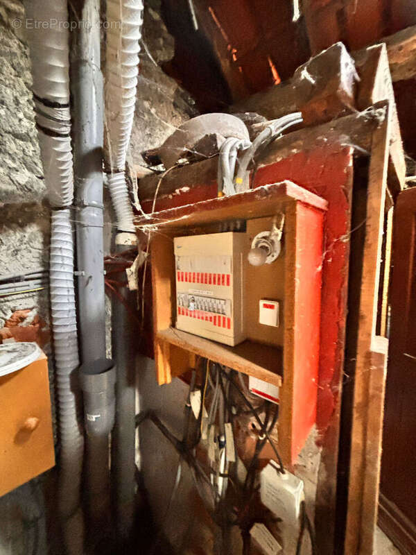 Maison à PRAT-BONREPAUX