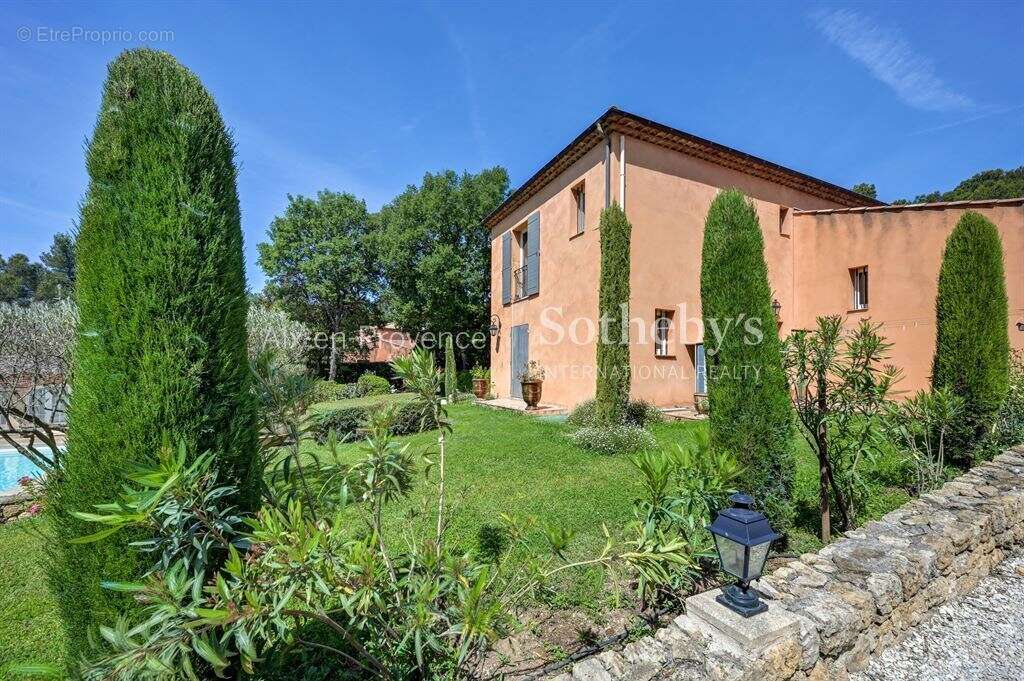 Maison à SAINT-MARC-JAUMEGARDE