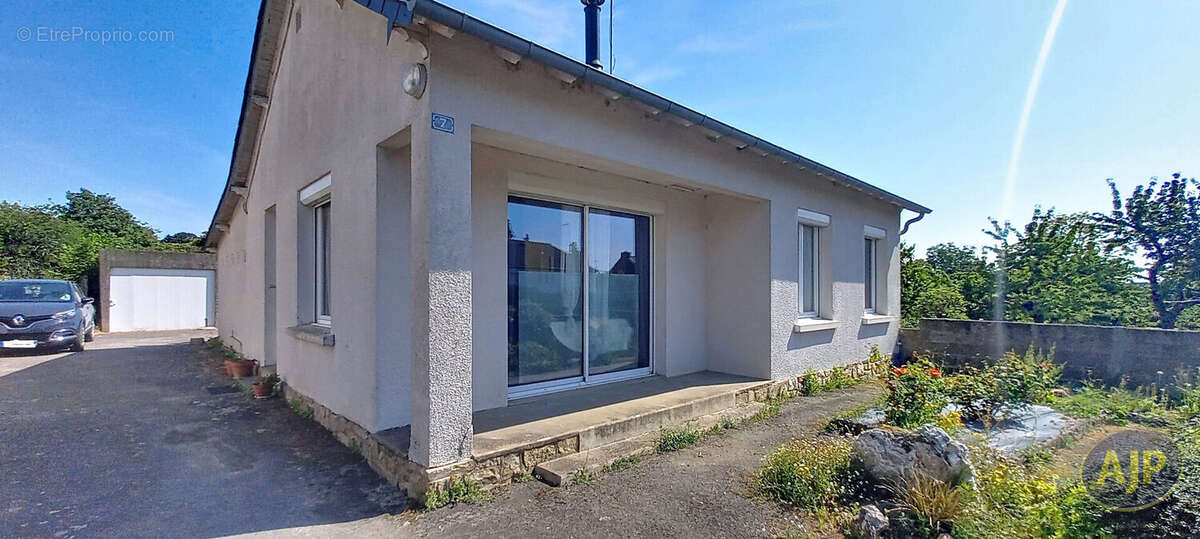 Maison à LUSANGER