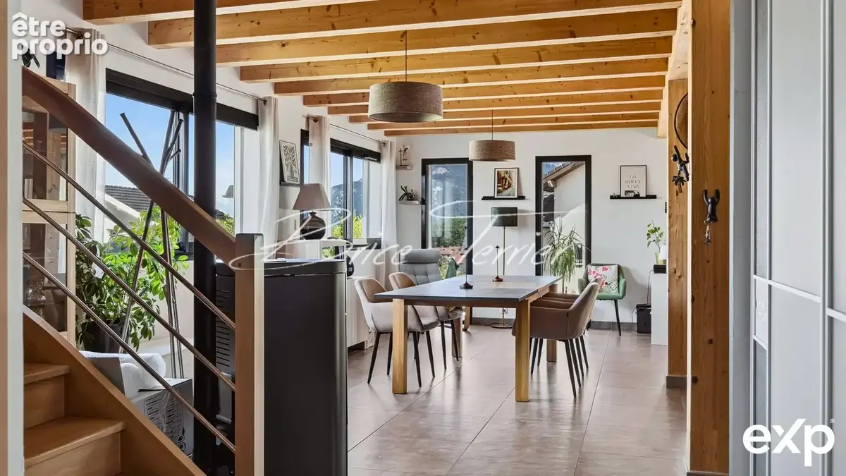 Maison 154 m² à La Roche-Sur-Foron  - photo 9