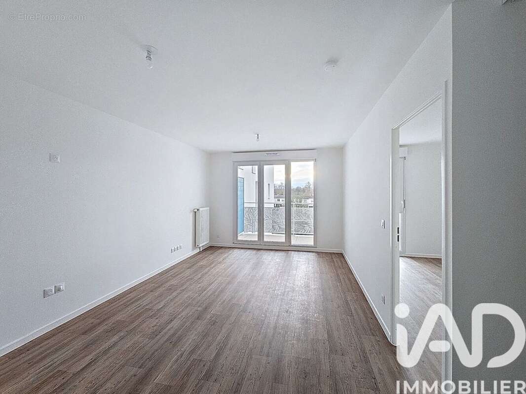 Photo 8 - Appartement à SAVIGNY-LE-TEMPLE