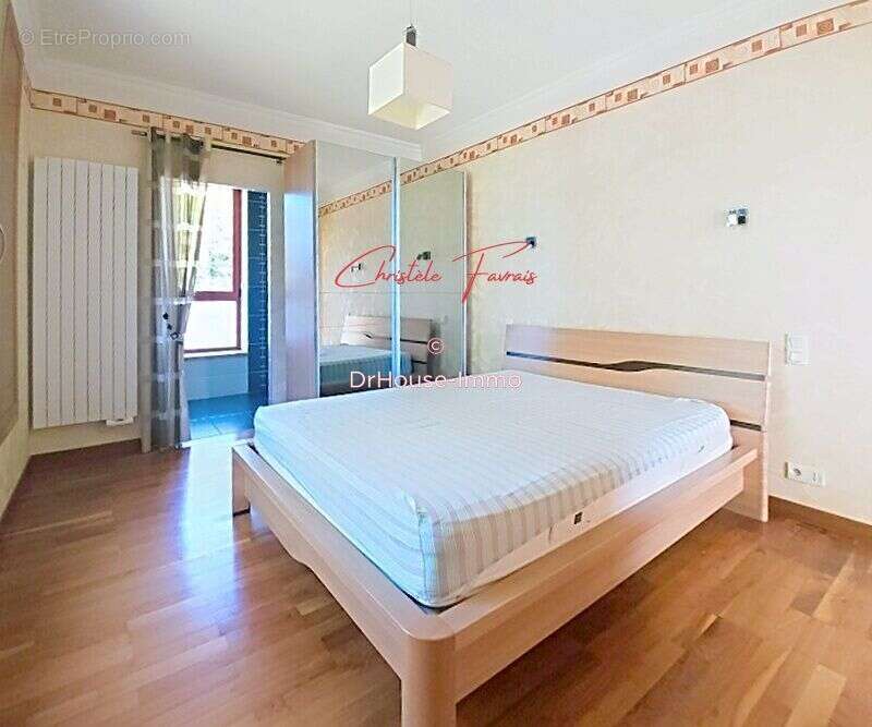 Maison 156 m² à Louvigne-Du-Desert  - photo 15