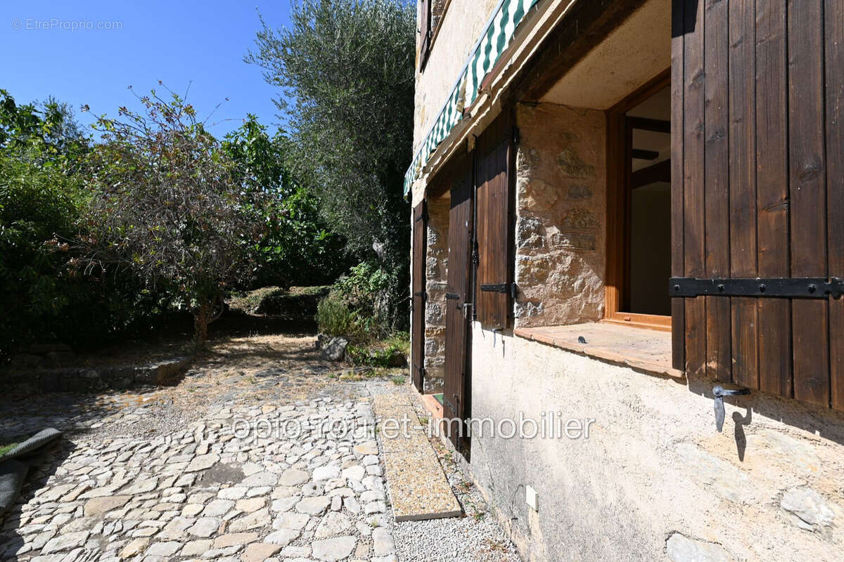 Maison 117 m² à Le Rouret  - photo 4