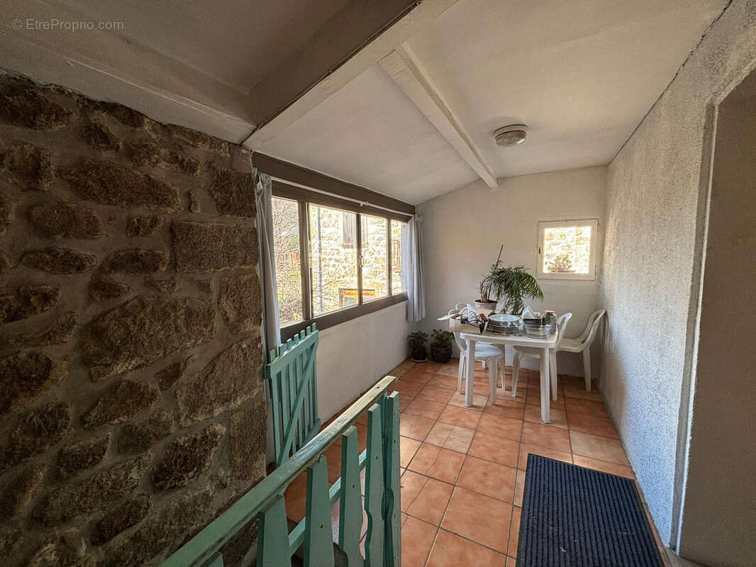 Maison à SAINT-VICTOR