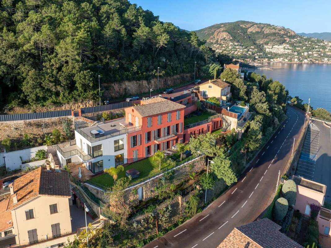 Appartement à THEOULE-SUR-MER