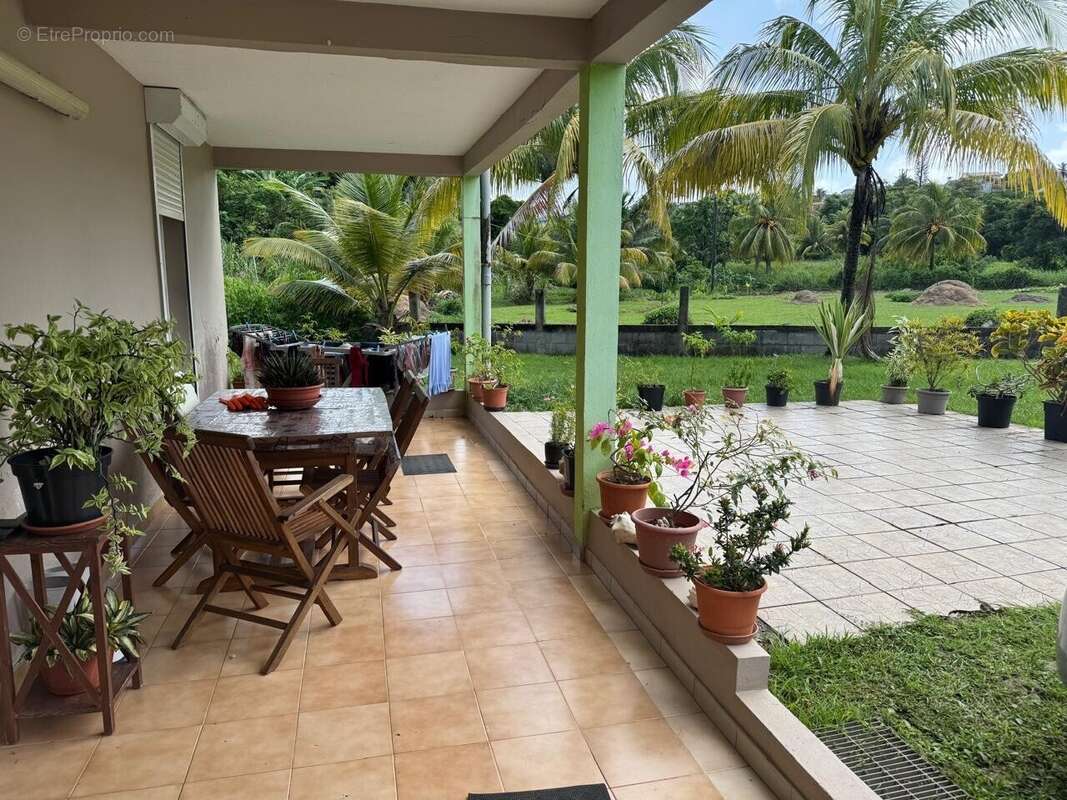 Appartement à LE ROBERT