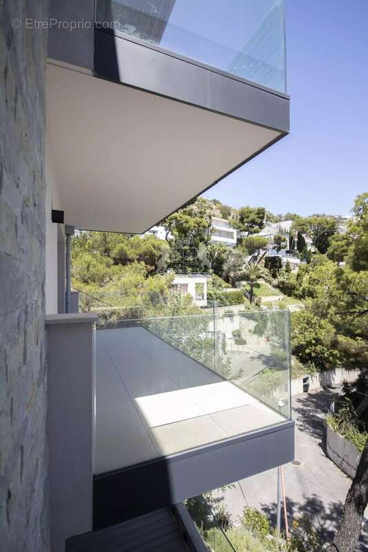 Maison à EZE