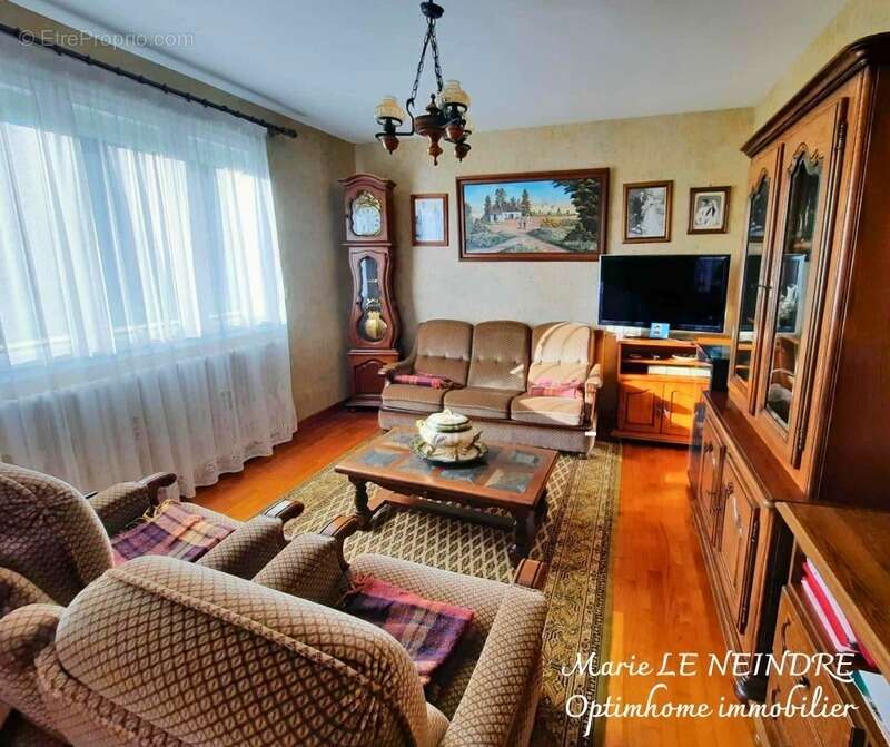 Maison à CAUREL