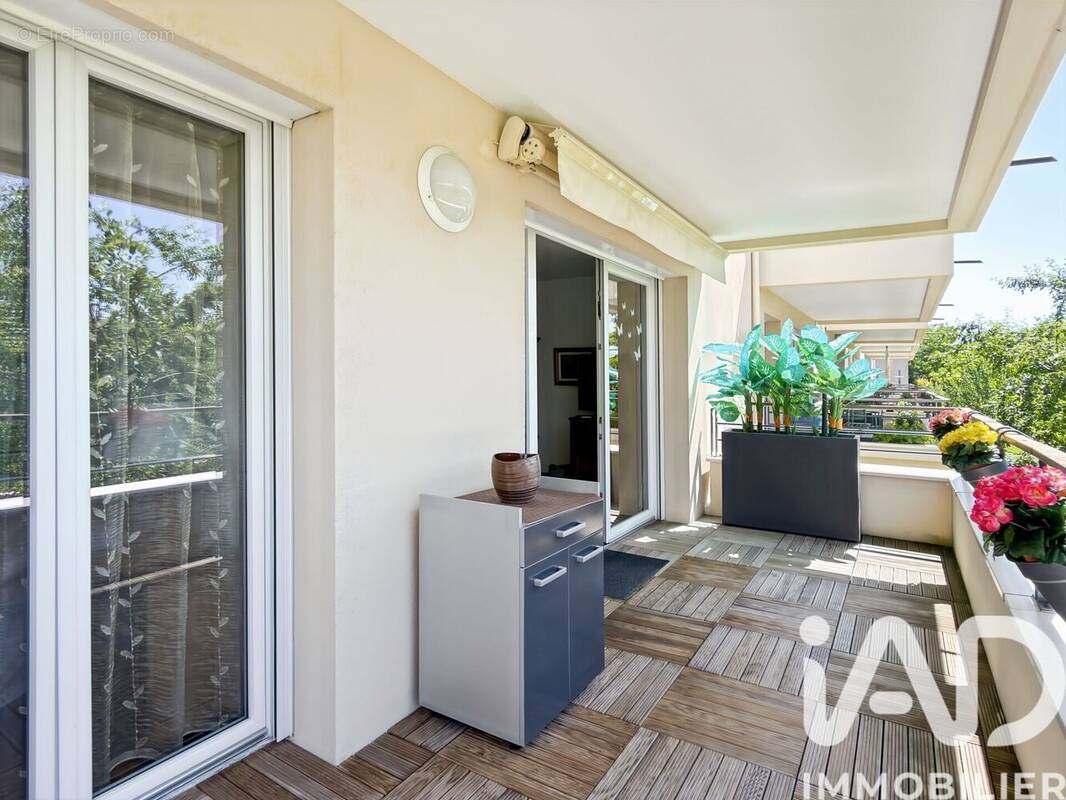 Photo 1 - Appartement à EMERAINVILLE