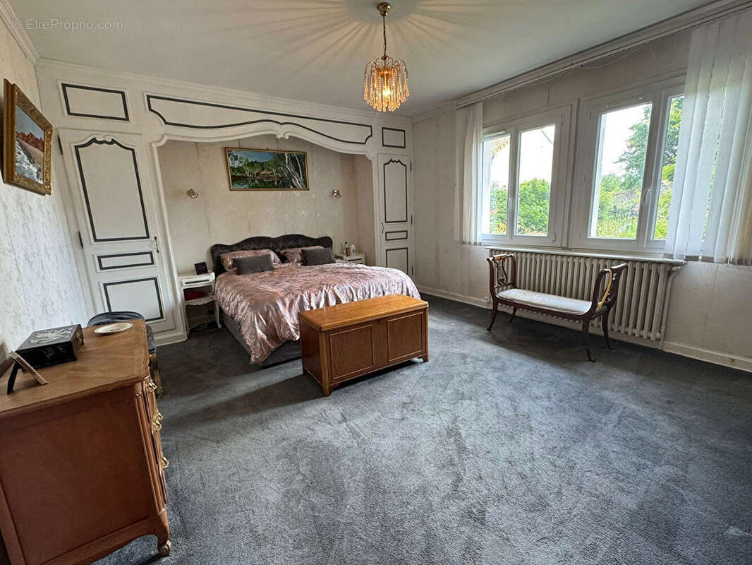 Maison à BUSSIERE-POITEVINE