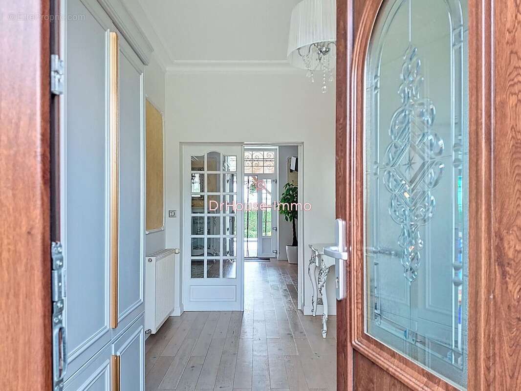 Maison à SAINT-HILAIRE-DU-HARCOUET