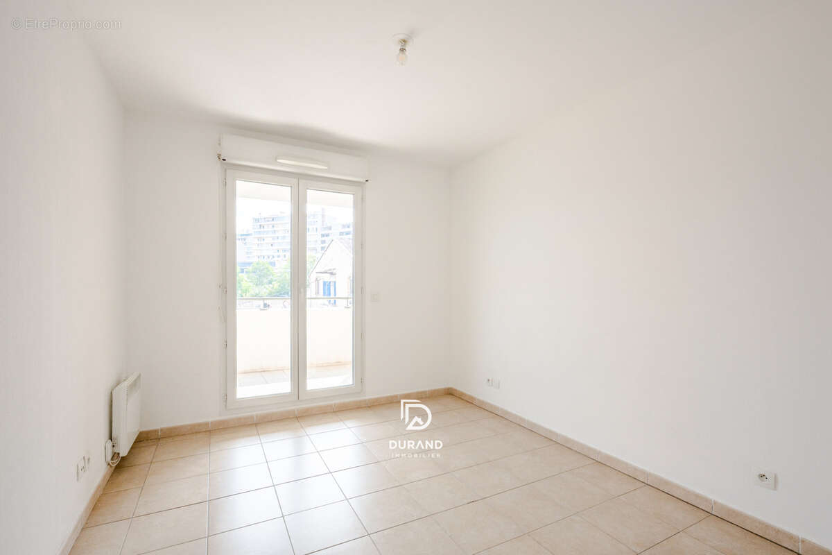 Appartement - terrasses - parking -  chutes-lavie 13004 marseille - photo 9