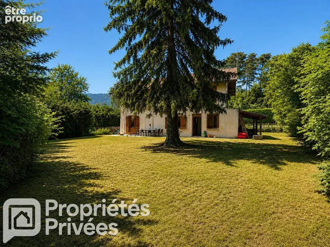 Maison à THOIRY