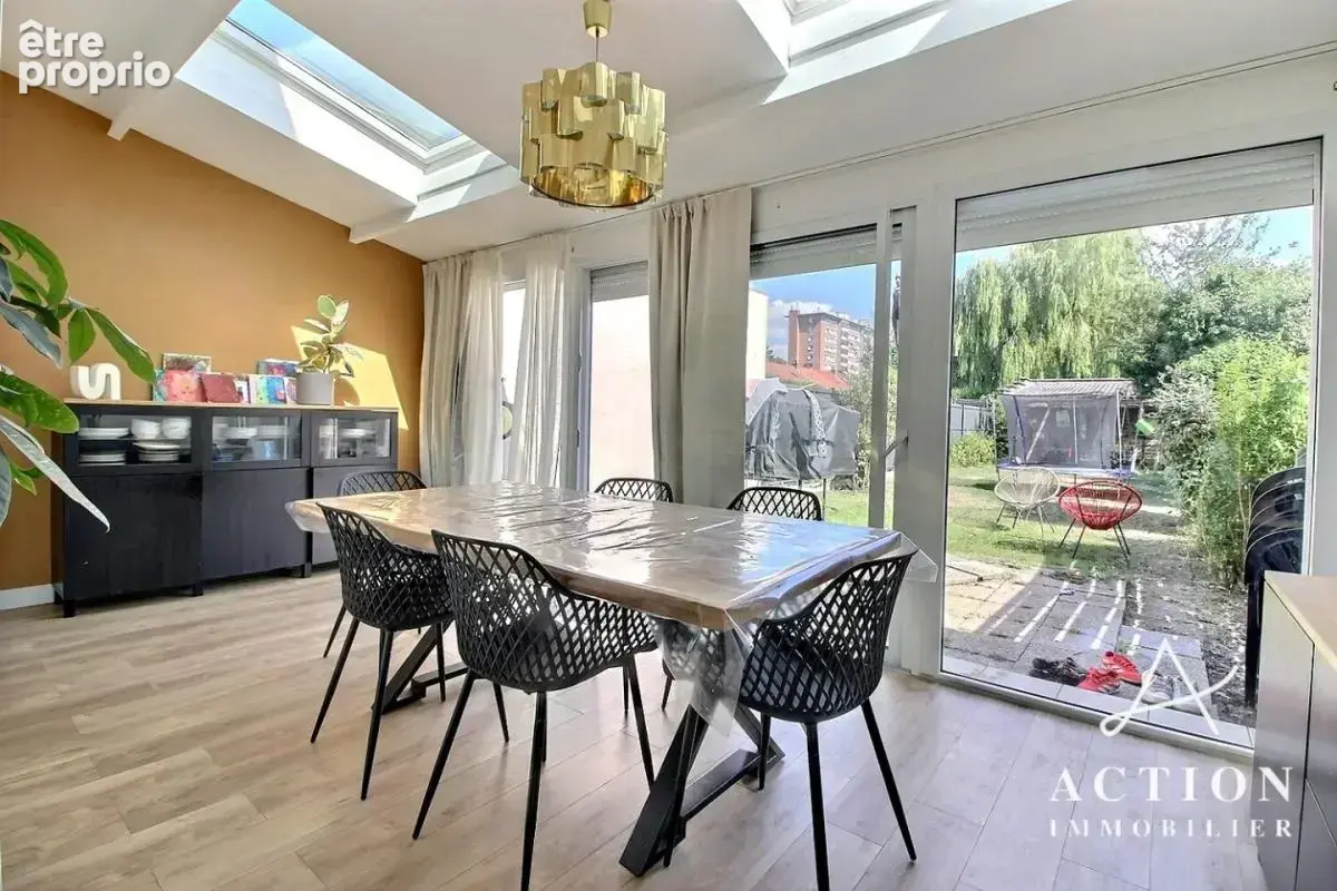 Ronchin maison 130 m² utiles 3/4 chambres, jardin et garage - photo 3