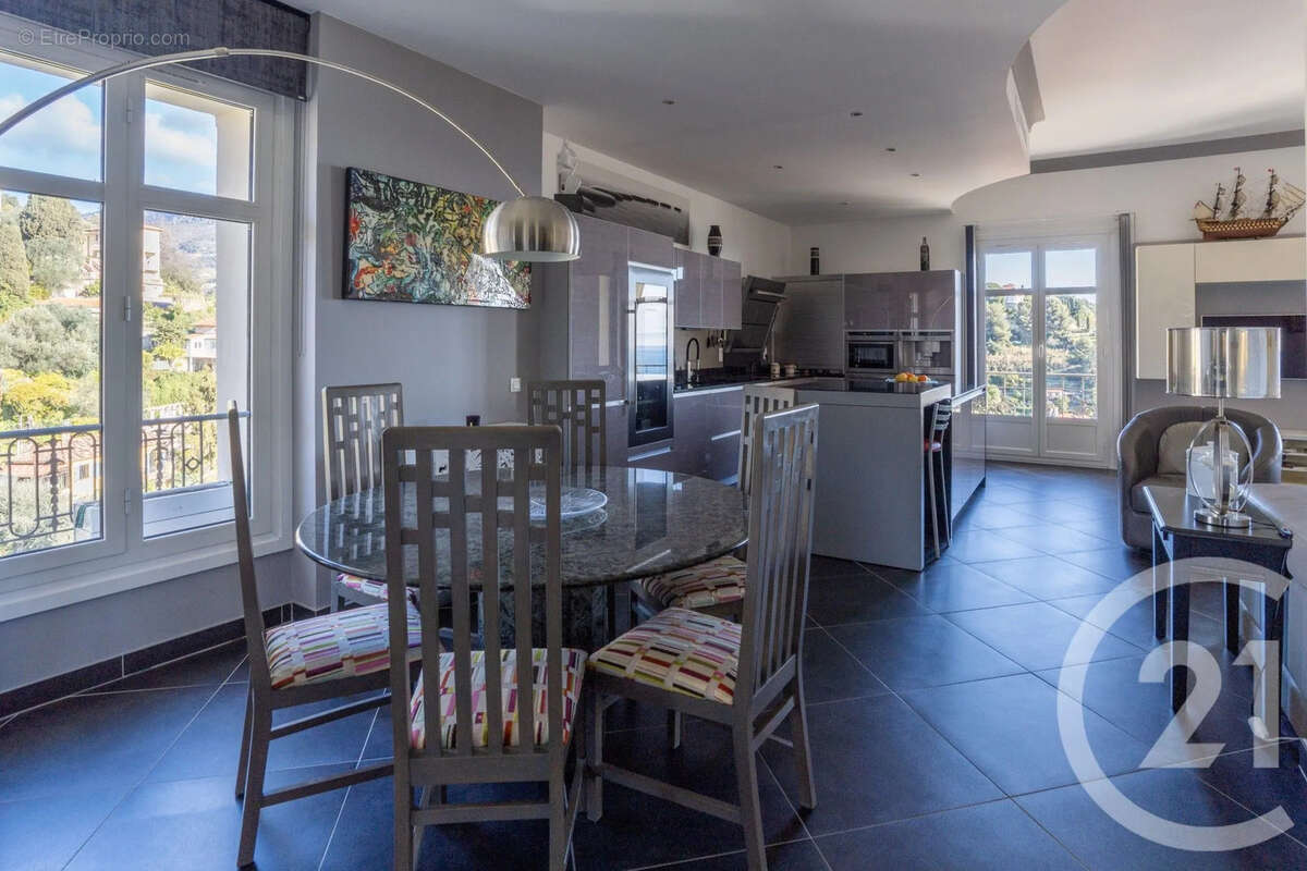 Appartement à MENTON