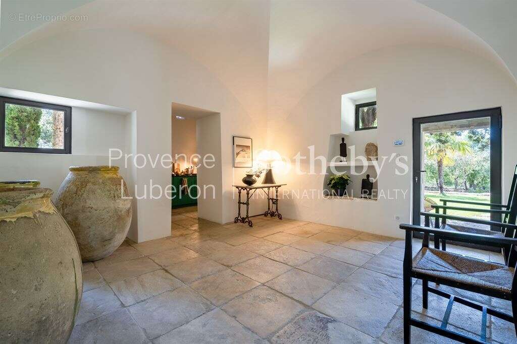 Maison à GORDES