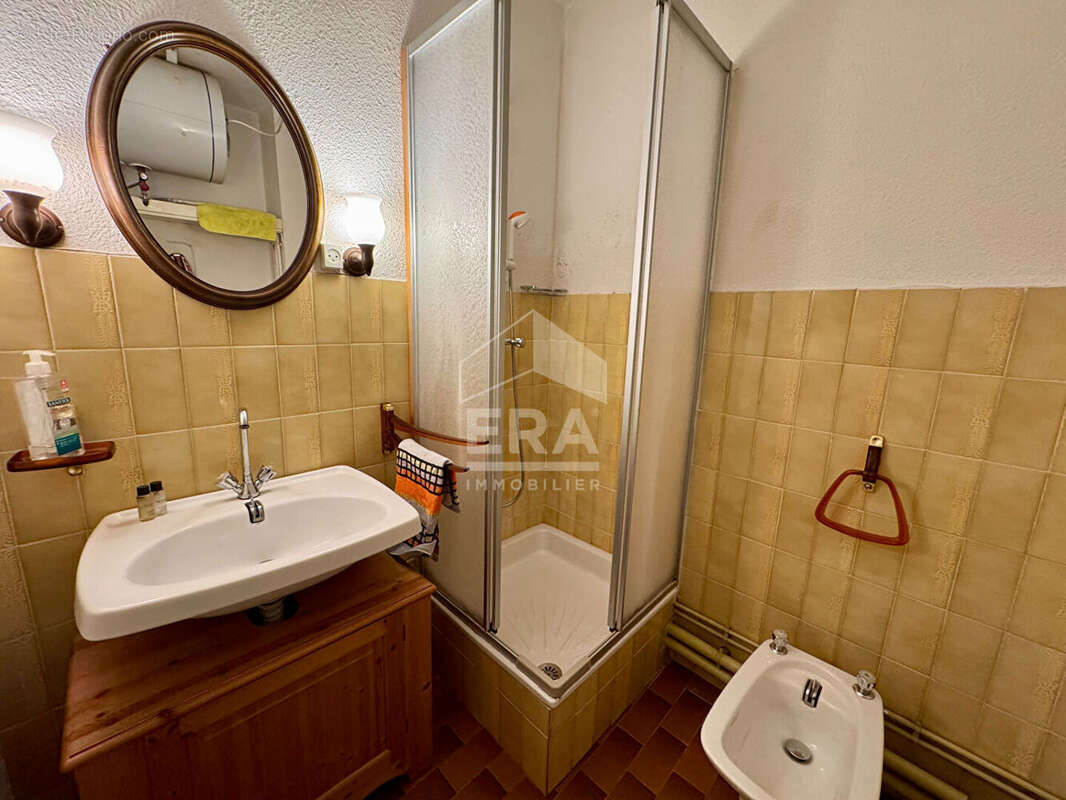 Appartement à SAINT-CYR-SUR-MER