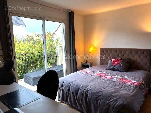 Maison à BRY-SUR-MARNE