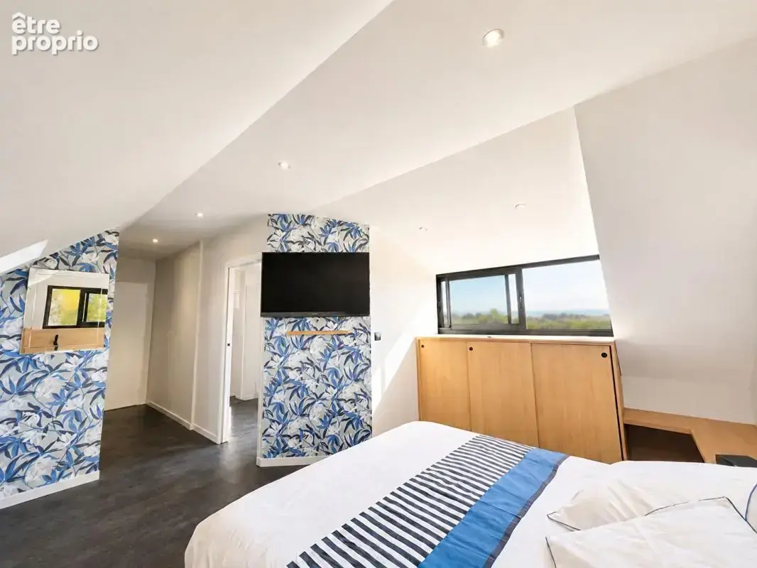 Belle contemporaine avec piscine- 196 m2 - 4 suites - photo 15