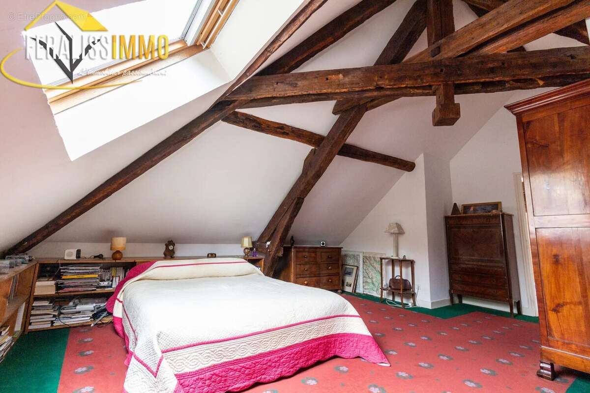 Maison à VAUX-SUR-SEINE