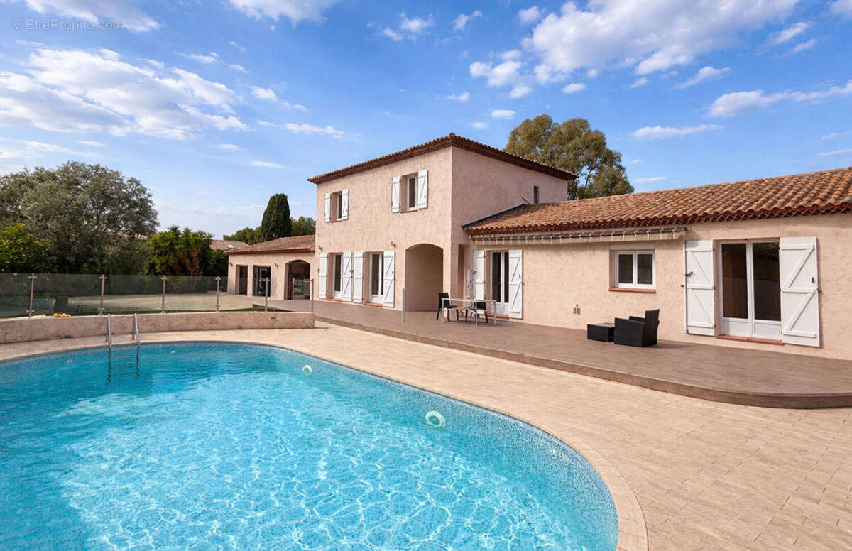 Maison à SIX-FOURS-LES-PLAGES